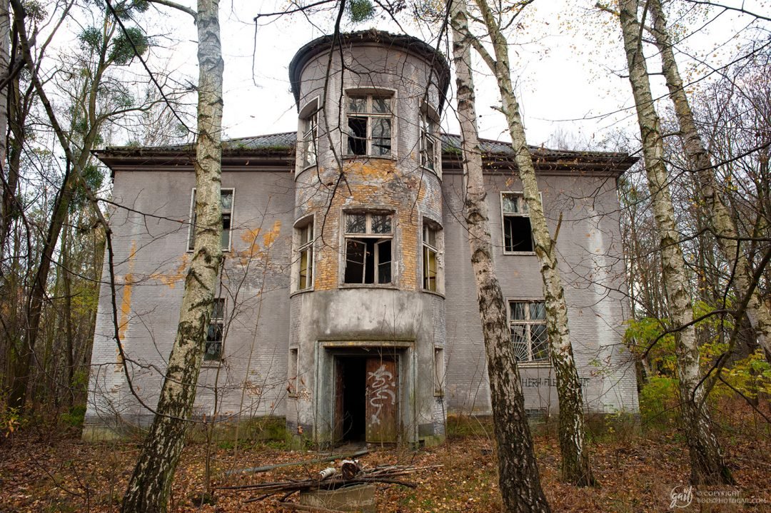 La caserne militaire soviétique abandonnée de Krampnitz, Berlin